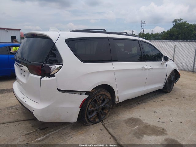 Aukcja sprzedaży 2018 Chrysler Pacifica Touring L, vin: 2C4RC1BG4JR155365, numer aukcji: 45518308