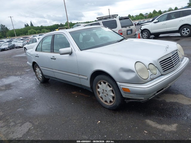 Продаж на аукціоні авто 1999 Mercedes-benz E 320 Awd, vin: WDBJF82H0XX019667, номер лоту: 45518311
