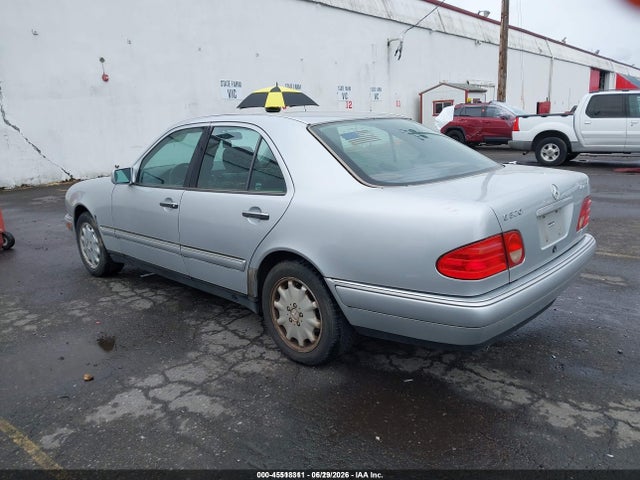 45518311 :رقم المزاد ، WDBJF82H0XX019667 vin ، 1999 Mercedes-benz E 320 Awd مزاد بيع