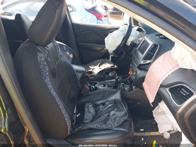 Auction sale of the 2019 Jeep Cherokee Latitude Plus Fwd, vin: 1C4PJLLB8KD434236, lot number: 45518351