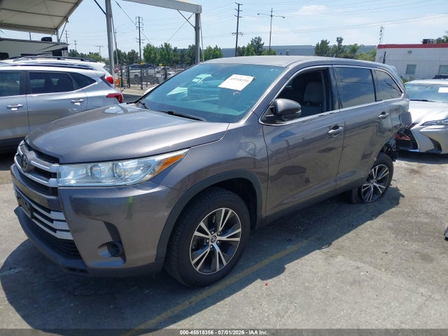 Toyota Highlander Le 2019 5TDZZRFH9KS303261 Image 2