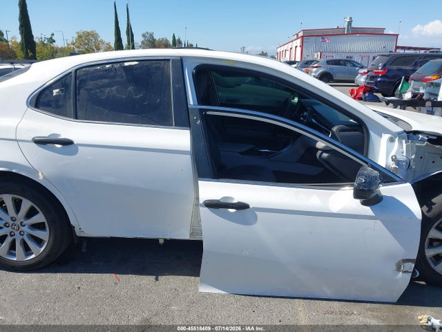 Toyota CAMRY LE 2020 4T1C11AK9LU957591 Image 14