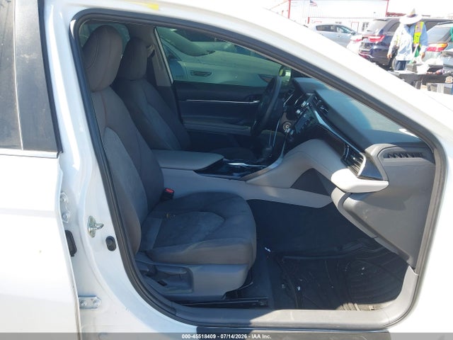 Toyota CAMRY LE 2020 4T1C11AK9LU957591 Image 5
