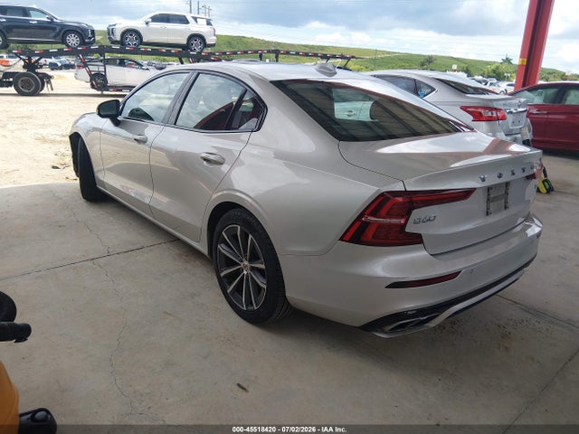 Auction sale of the 2022 Volvo S60 B5 Momentum, vin: 7JRL12FZ1NG155636, lot number: 45518420