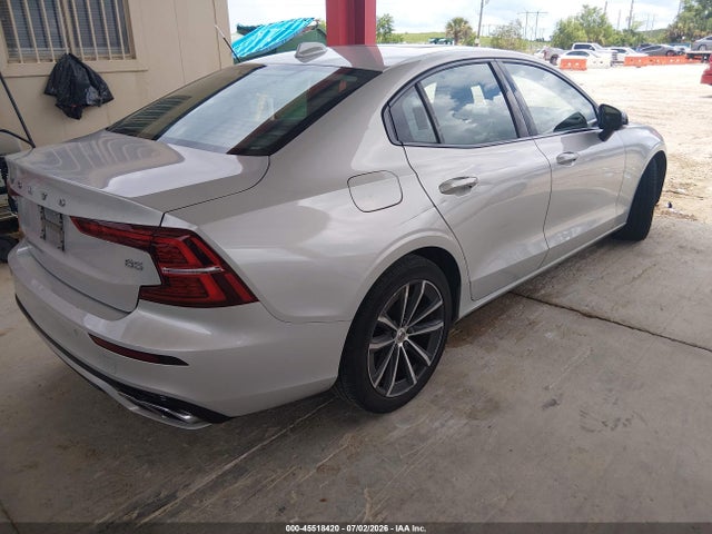 Продаж на аукціоні авто 2022 Volvo S60 B5 Momentum, vin: 7JRL12FZ1NG155636, номер лоту: 45518420