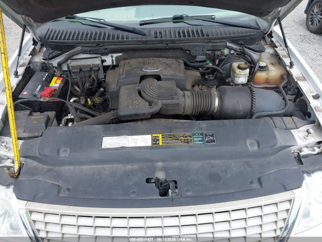 45518421 :رقم المزاد ، 1FMFU18L74LB58984 vin ، 2004 Ford Expedition Eddie Bauer مزاد بيع