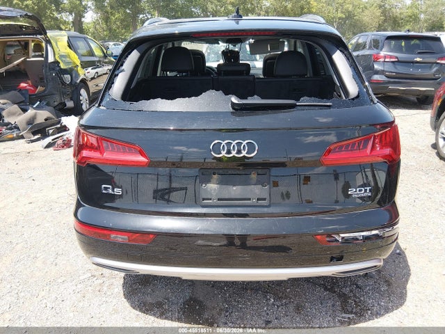 45518511 :رقم المزاد ، WA1BNAFY2J2045602 vin ، 2018 Audi Q5 2.0t Premium/2.0t Tech Premium مزاد بيع
