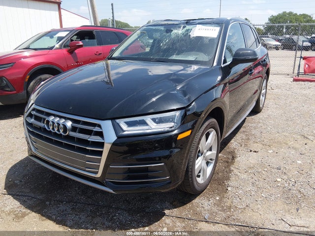 45518511 :رقم المزاد ، WA1BNAFY2J2045602 vin ، 2018 Audi Q5 2.0t Premium/2.0t Tech Premium مزاد بيع