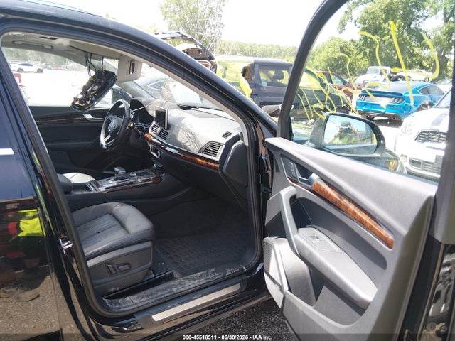 45518511 :رقم المزاد ، WA1BNAFY2J2045602 vin ، 2018 Audi Q5 2.0t Premium/2.0t Tech Premium مزاد بيع