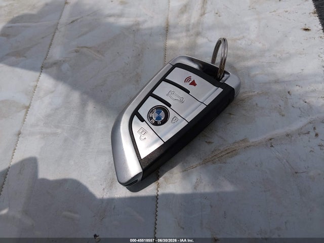 2011 Bmw 528i მანქანა იყიდება აუქციონზე, vin: WBAFR1C59BC742862, აუქციონის ნომერი: 45518557