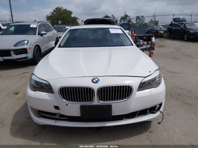 2011 Bmw 528i მანქანა იყიდება აუქციონზე, vin: WBAFR1C59BC742862, აუქციონის ნომერი: 45518557