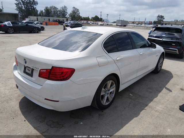 2011 Bmw 528i მანქანა იყიდება აუქციონზე, vin: WBAFR1C59BC742862, აუქციონის ნომერი: 45518557