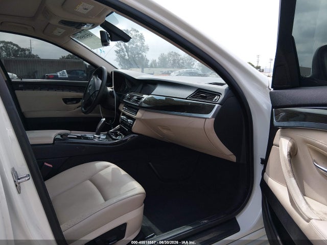 2011 Bmw 528i მანქანა იყიდება აუქციონზე, vin: WBAFR1C59BC742862, აუქციონის ნომერი: 45518557