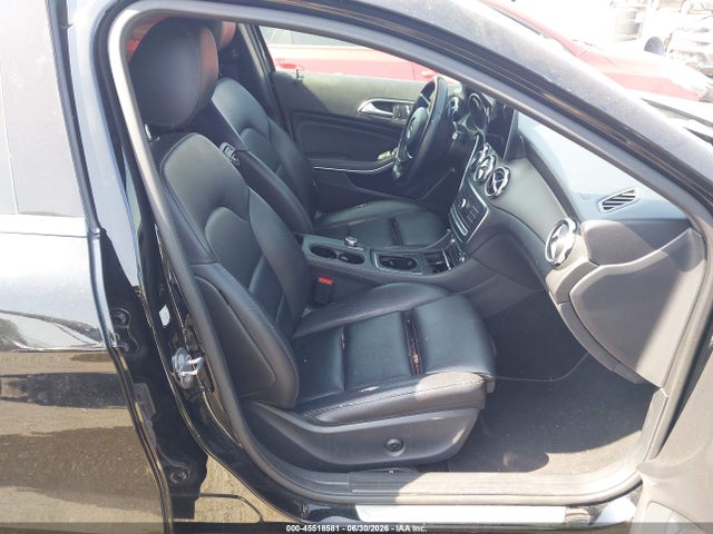 45518581 :رقم المزاد ، WDCTG4GB0KJ589713 vin ، 2019 Mercedes-benz Gla 250 4matic مزاد بيع