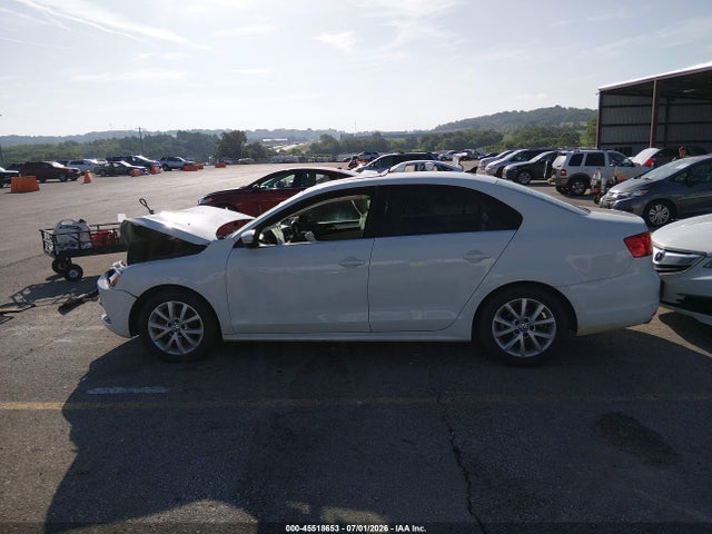 2014 Volkswagen Jetta 1.8t Se მანქანა იყიდება აუქციონზე, vin: 3VWD07AJ4EM322899, აუქციონის ნომერი: 45518653