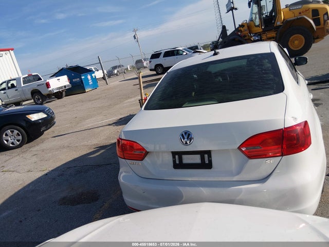 2014 Volkswagen Jetta 1.8t Se მანქანა იყიდება აუქციონზე, vin: 3VWD07AJ4EM322899, აუქციონის ნომერი: 45518653
