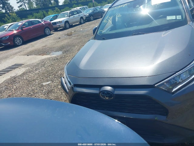 2020 Toyota Rav4 Xle მანქანა იყიდება აუქციონზე, vin: 2T3P1RFV5LC064166, აუქციონის ნომერი: 45518690