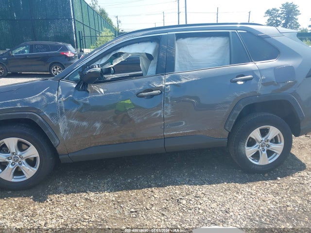 2020 Toyota Rav4 Xle მანქანა იყიდება აუქციონზე, vin: 2T3P1RFV5LC064166, აუქციონის ნომერი: 45518690