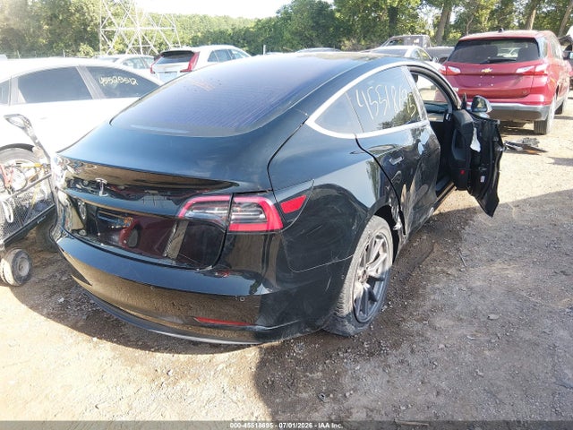 Продаж на аукціоні авто 2018 Tesla Model 3 Long Range/mid Range, vin: 5YJ3E1EA9JF011443, номер лоту: 45518695