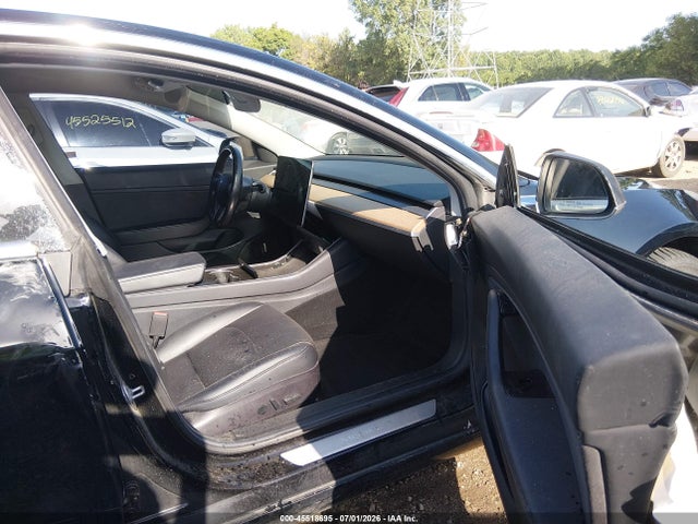 Продаж на аукціоні авто 2018 Tesla Model 3 Long Range/mid Range, vin: 5YJ3E1EA9JF011443, номер лоту: 45518695
