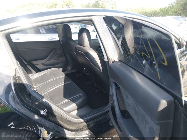 Продаж на аукціоні авто 2018 Tesla Model 3 Long Range/mid Range, vin: 5YJ3E1EA9JF011443, номер лоту: 45518695