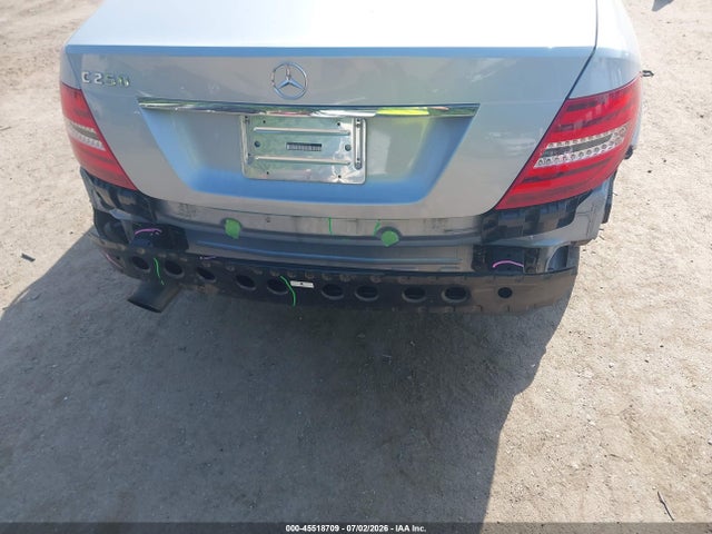 Продаж на аукціоні авто 2013 Mercedes-benz C 250 Sport, vin: WDDGF4HB8DR275925, номер лоту: 45518709