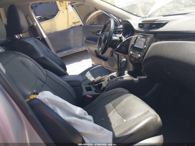JN1BJ1CP9HW015483 Nissan Rogue Sport Sl