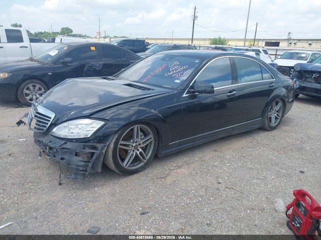 2013 Mercedes-benz S 550 მანქანა იყიდება აუქციონზე, vin: WDDNG7DB1DA495756, აუქციონის ნომერი: 45518840