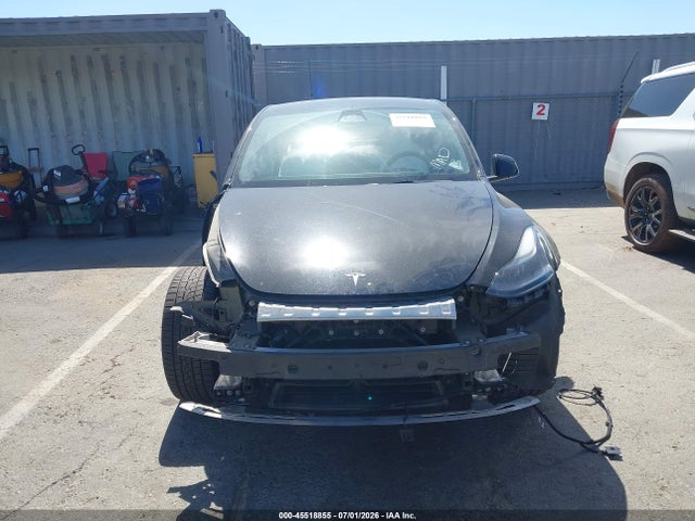 Продажа на аукционе авто 2023 Tesla Model Y Awd/long Range Dual Motor All-wheel Drive, vin: 7SAYGAEE6PF767147, номер лота: 45518855