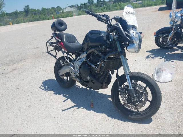 45518865 :رقم المزاد ، JKALEEC10BDA02906 vin ، 2011 Kawasaki Le650 C مزاد بيع