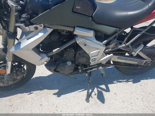 45518865 :رقم المزاد ، JKALEEC10BDA02906 vin ، 2011 Kawasaki Le650 C مزاد بيع