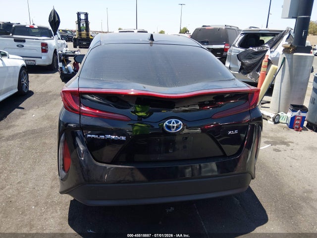 JTDKAMFP6M3167565 Toyota Prius Prime Xle