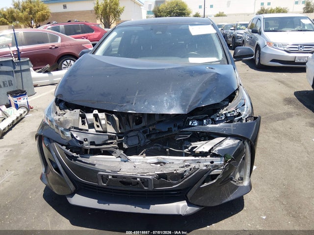 JTDKAMFP6M3167565 Toyota Prius Prime Xle
