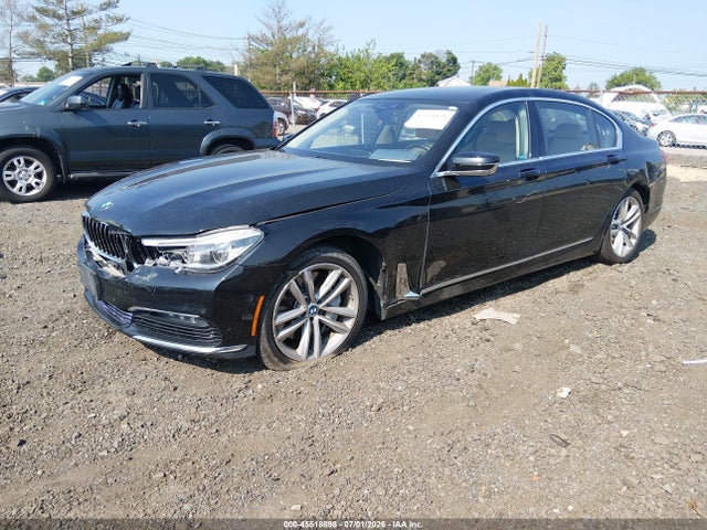 2016 Bmw 750i Xdrive მანქანა იყიდება აუქციონზე, vin: WBA7F2C58GG421060, აუქციონის ნომერი: 45518898