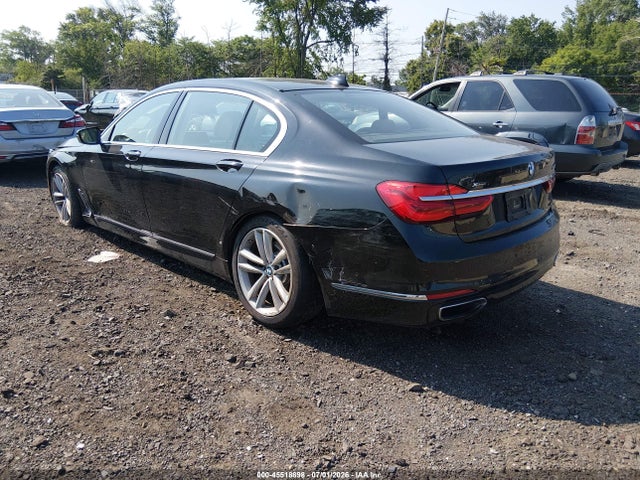 2016 Bmw 750i Xdrive მანქანა იყიდება აუქციონზე, vin: WBA7F2C58GG421060, აუქციონის ნომერი: 45518898