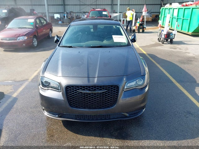 2023 Chrysler 300 Touring მანქანა იყიდება აუქციონზე, vin: 2C3CCAAG0PH706546, აუქციონის ნომერი: 45518914