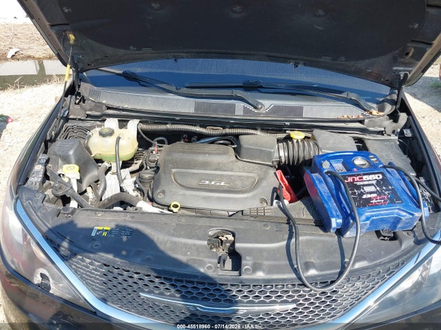 Продажа на аукционе авто 2017 Chrysler Pacifica Touring, vin: 2C4RC1DG5HR529473, номер лота: 45518960