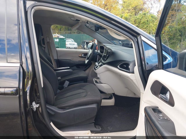 Продажа на аукционе авто 2017 Chrysler Pacifica Touring, vin: 2C4RC1DG5HR529473, номер лота: 45518960