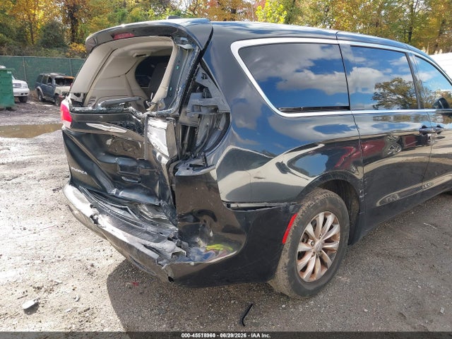 Продажа на аукционе авто 2017 Chrysler Pacifica Touring, vin: 2C4RC1DG5HR529473, номер лота: 45518960