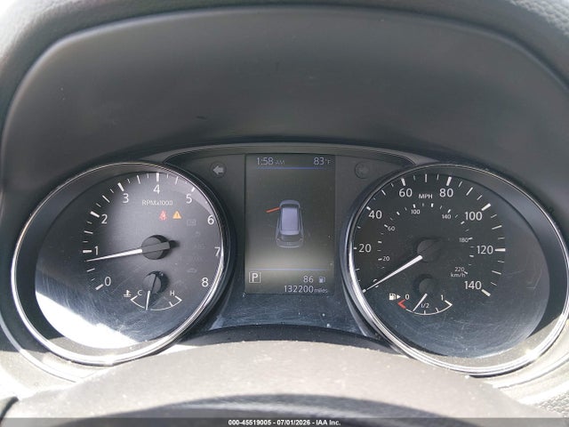 45519005 :رقم المزاد ، JN8AT2MT9JW463172 vin ، 2018 Nissan Rogue S مزاد بيع