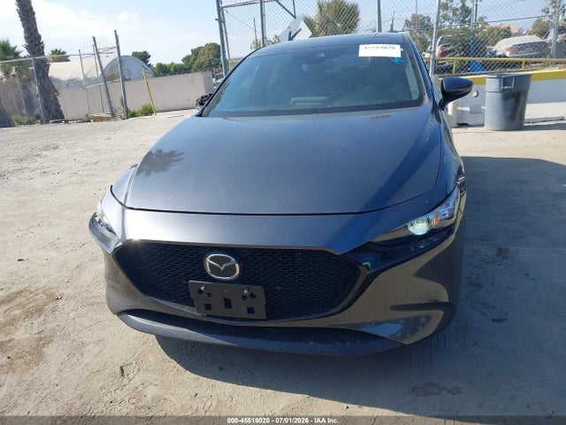 Mazda Mazda3 Preferred Package 2019 JM1BPAMM0K1138884 Image 12