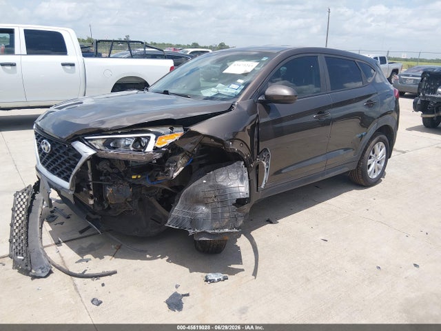 Hyundai TUCSON SE 2019 KM8J23A41KU038135 Image 2