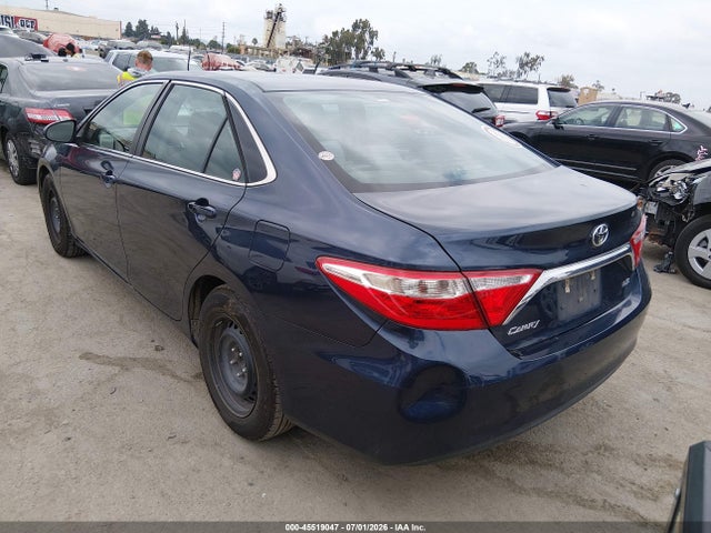 Toyota CAMRY LE 2015 4T1BF1FK4FU916120 Image 3
