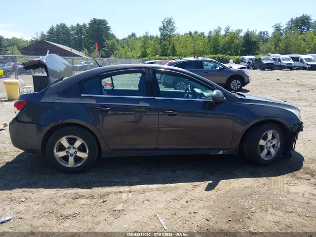 1G1PC5SBXE7227513 Chevrolet Cruze 1lt Auto