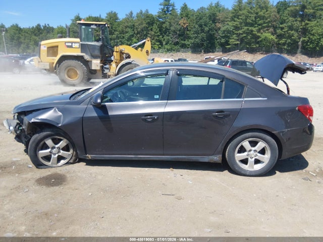 1G1PC5SBXE7227513 Chevrolet Cruze 1lt Auto