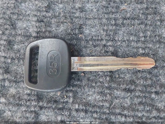 45519100 :رقم المزاد ، 4T3ZF19C51U403770 vin ، 2001 Toyota Sienna Ce مزاد بيع