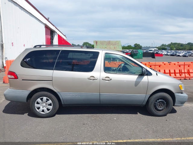 45519100 :رقم المزاد ، 4T3ZF19C51U403770 vin ، 2001 Toyota Sienna Ce مزاد بيع