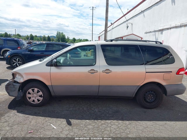 45519100 :رقم المزاد ، 4T3ZF19C51U403770 vin ، 2001 Toyota Sienna Ce مزاد بيع