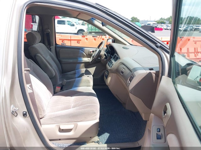 45519100 :رقم المزاد ، 4T3ZF19C51U403770 vin ، 2001 Toyota Sienna Ce مزاد بيع