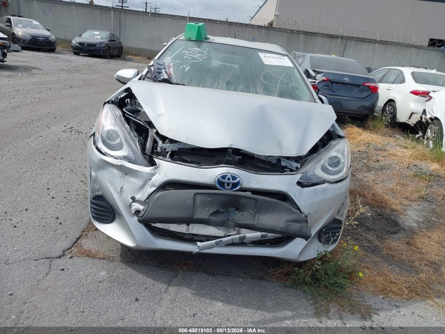 Toyota Prius C Two 2016 JTDKDTB37G1125944 Image 13